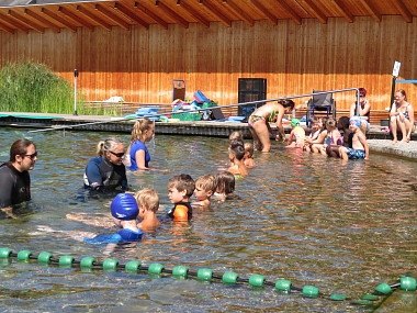 Kinder Sommerschwimmkurse